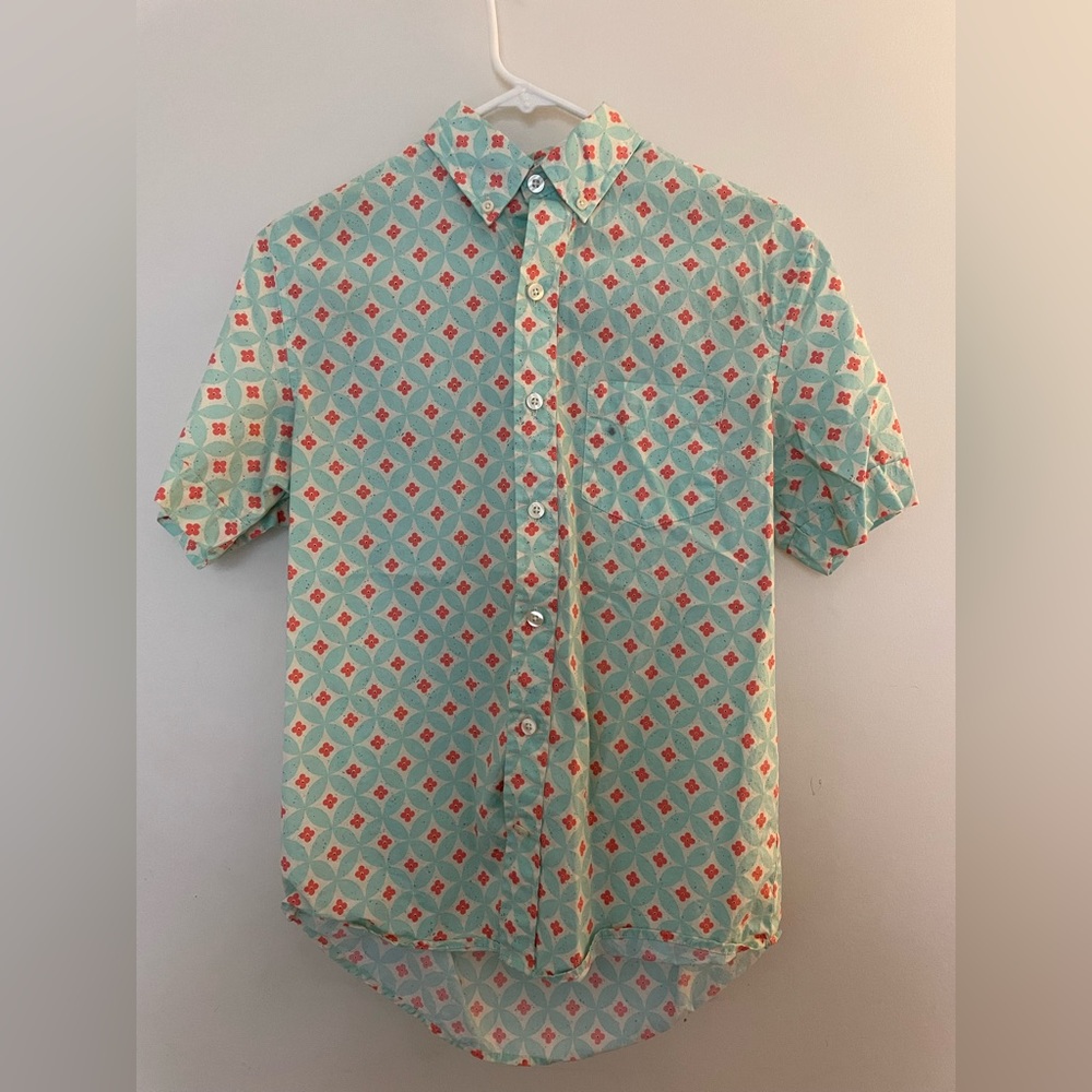 Mens Kensington Short Sleeve Button Down. Small